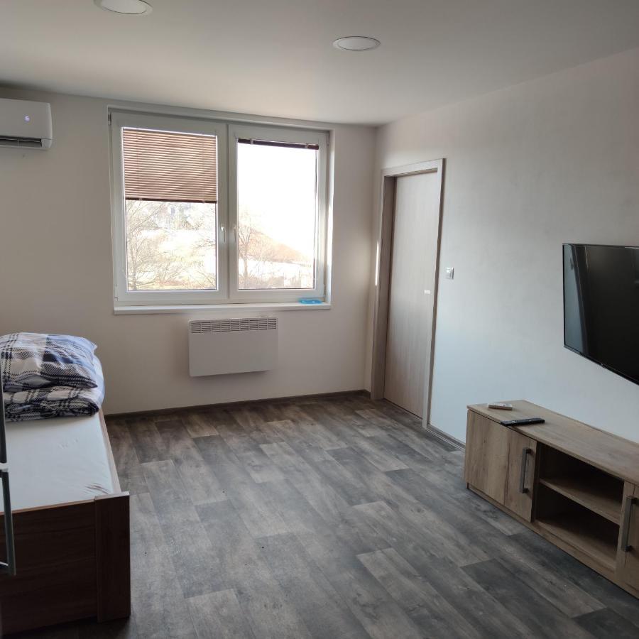 Ubytování na sklepě u ŠPACÍRA Velké Pavlovice Exterior foto